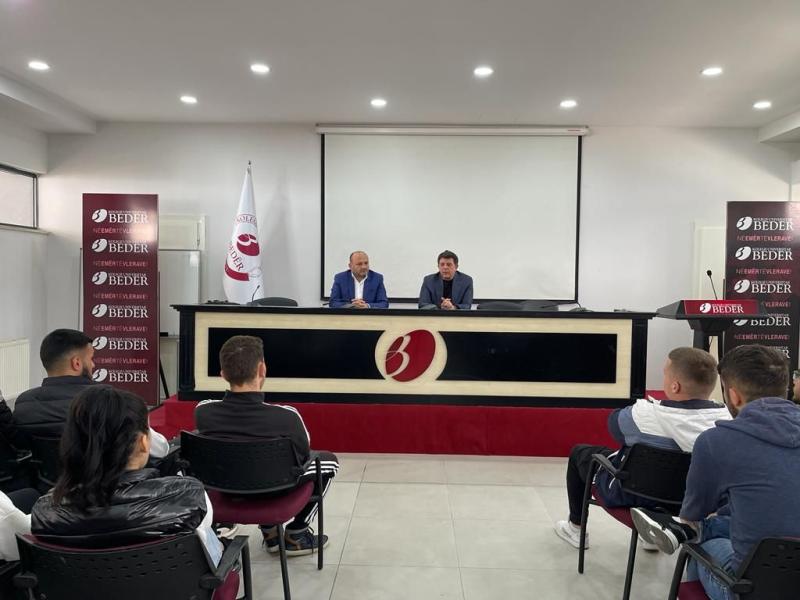 Foto Rrugëtimi në Teknologjinë e Informacionit