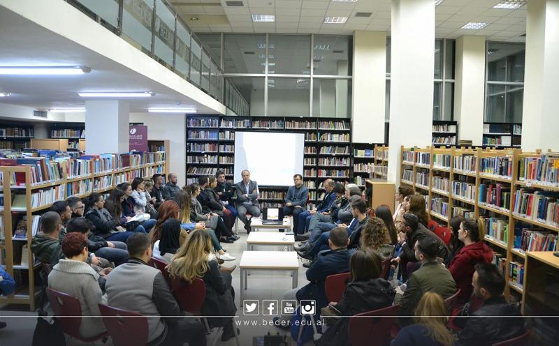 Foto Minors in the objective of media