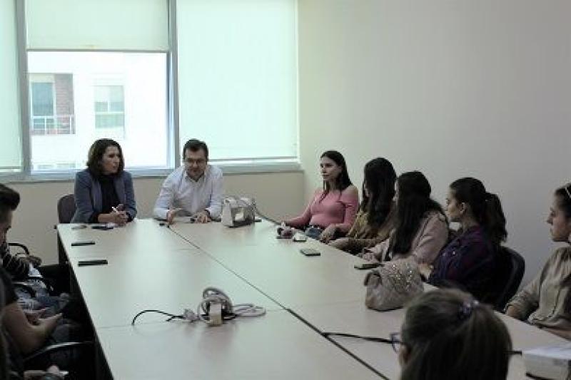 Foto Department of Communication Sciences, meeting with students which developed professional practices