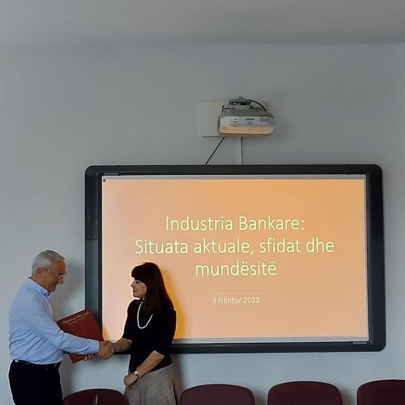 Foto Banking Industry: Current situation, challenges and opportunities