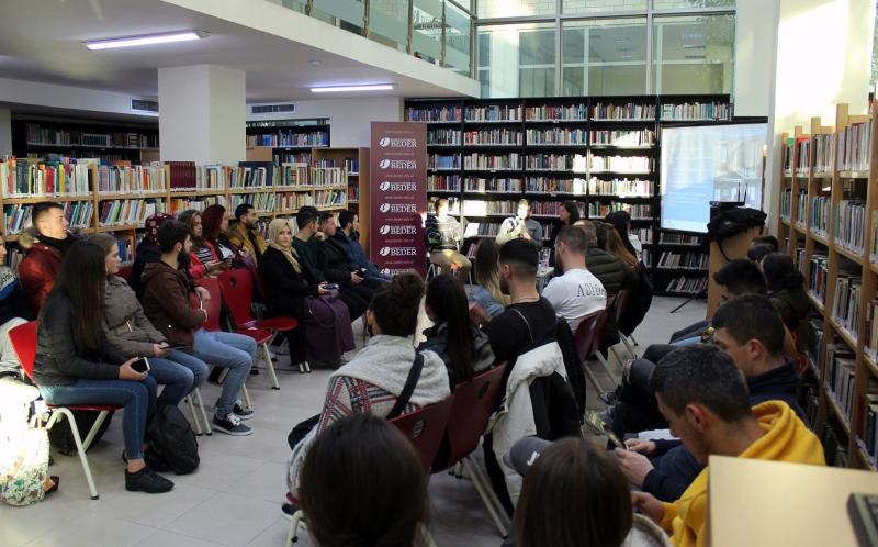 Foto  Qendra e Këshillimit EduactionUSA takim me studentët e Bedër