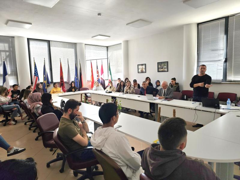 Foto “Alumni Meeting – Career Path and Success”.
