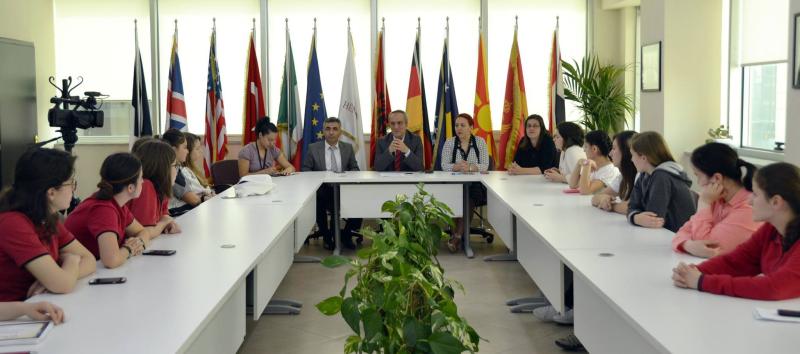 Foto Winners of the Third Creative Youth English Essay Contest announced